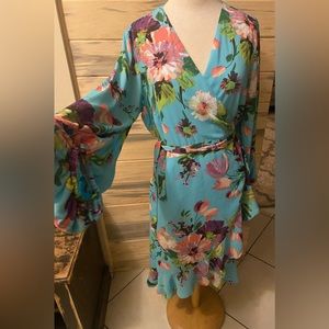 NY&CO Floral Wrap Dress with pockets!